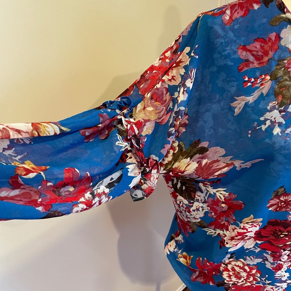 Elie Tahari Floral Spring Blossom Chiffon Blouse - image 4